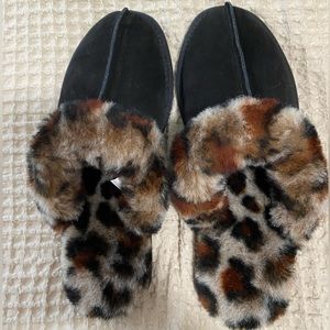 Sheepskin fur lined slippers